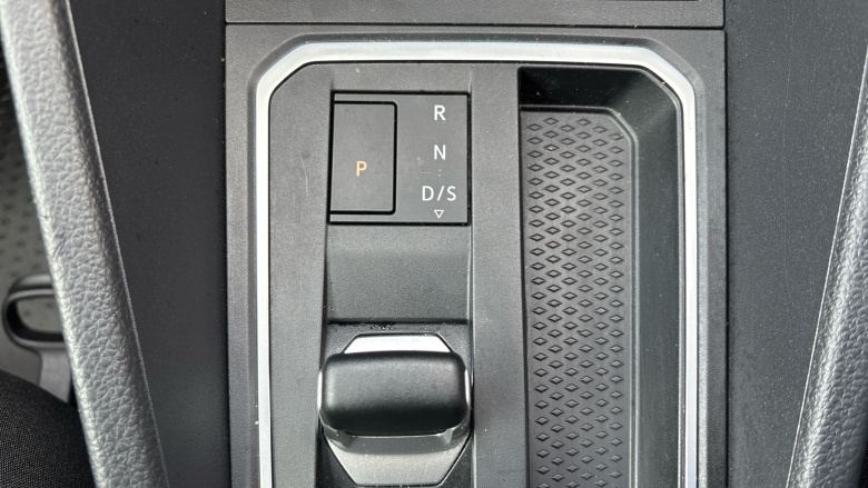 Ford Transit Connect 250 L2 Petrol 1.5 EcoBoost PHEV 150 Active FlexCab Van Auto